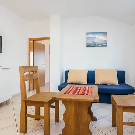 With Parking Space - 20201 Appartement Vir